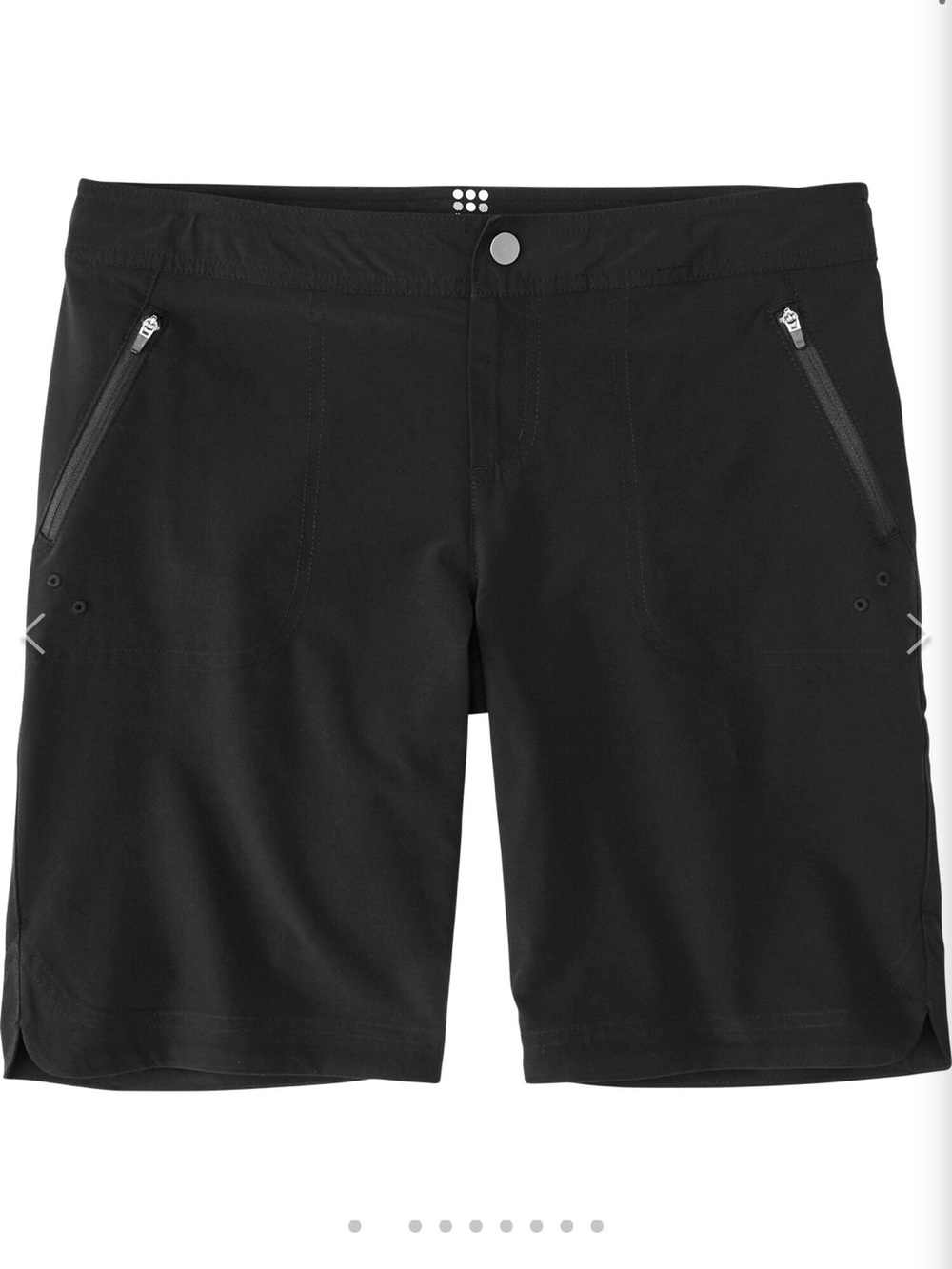 Title Nine Women's Grey Rogue Shorts 9”